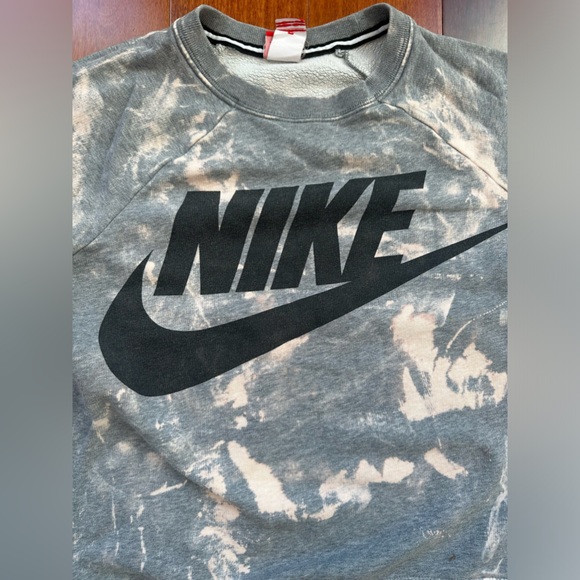 Vintage 70s grey and pink bleached tie dye Nike Sweatshirt - Picture 14 of 17